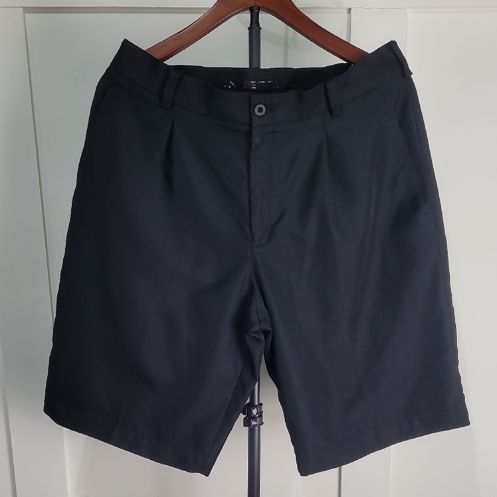 Nike Men's Black Flat-Front Shorts